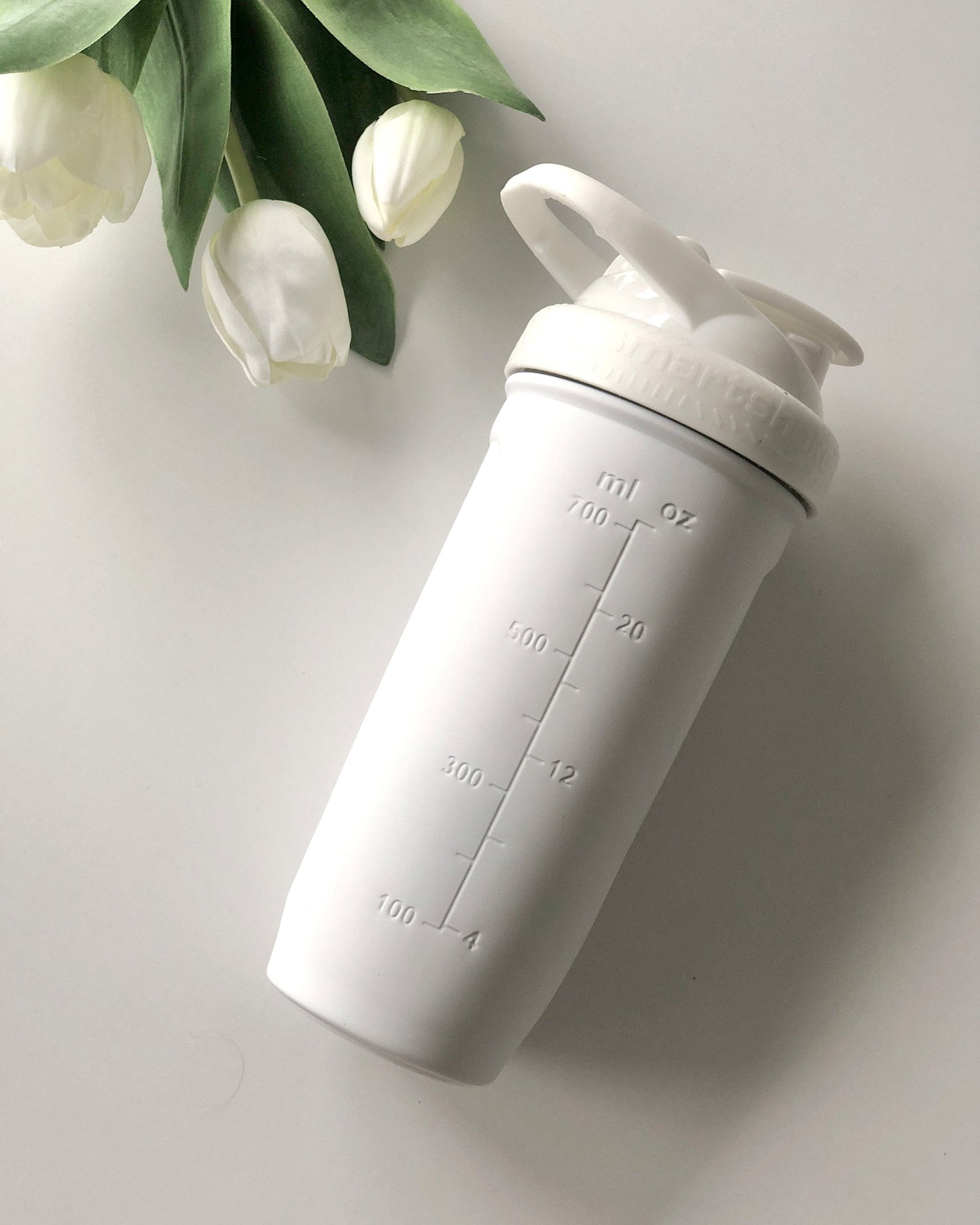 reforce-stainless-steel-white-i9 Smartshake_Reforce_Stainless_Steel_MTV_Logo_LS2_c201ff2a-8205-41aa-9b99-8a96c8ee650e.jpg