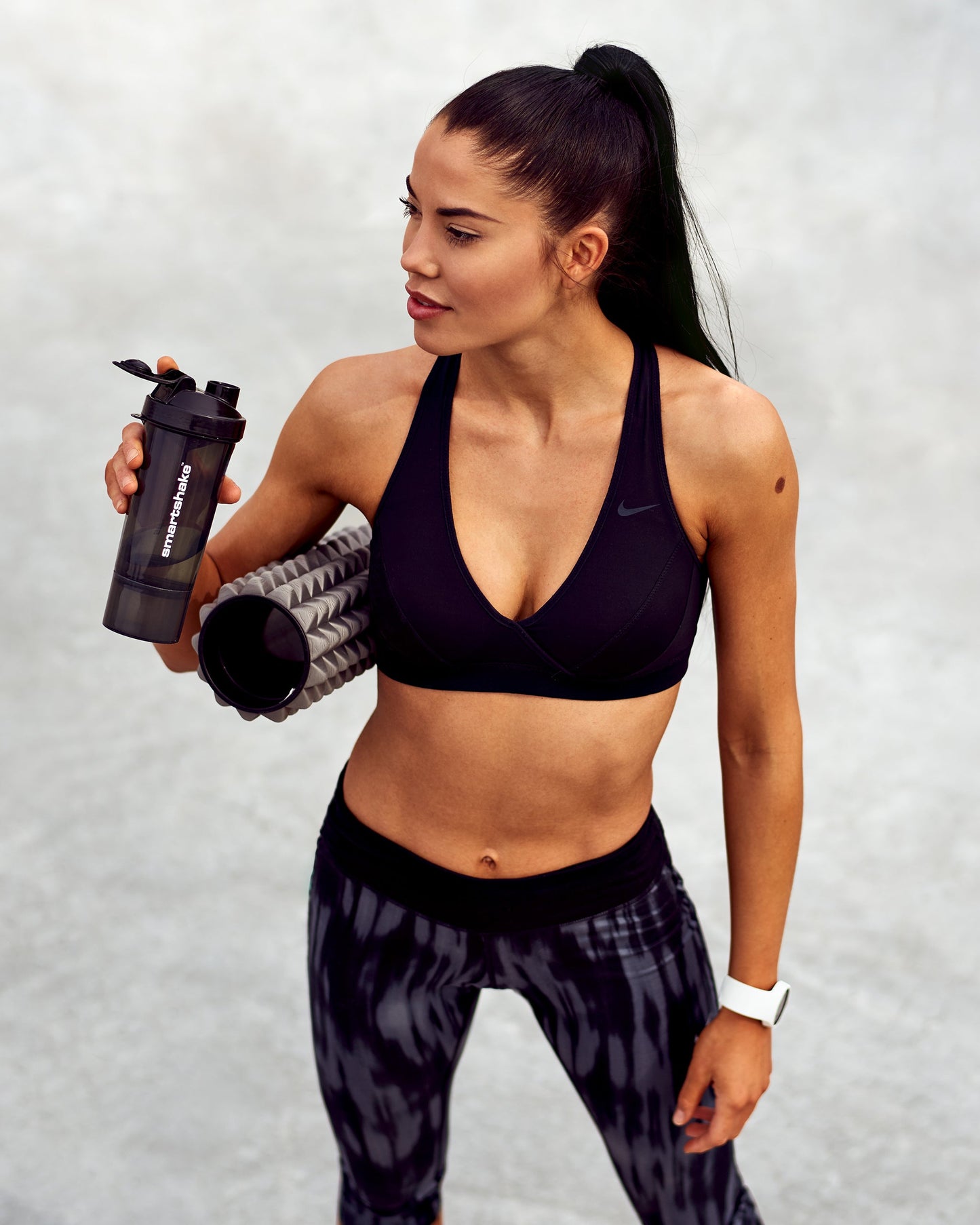 slim-black-r0 Smartshake_Slim_black_lifestyle.jpg