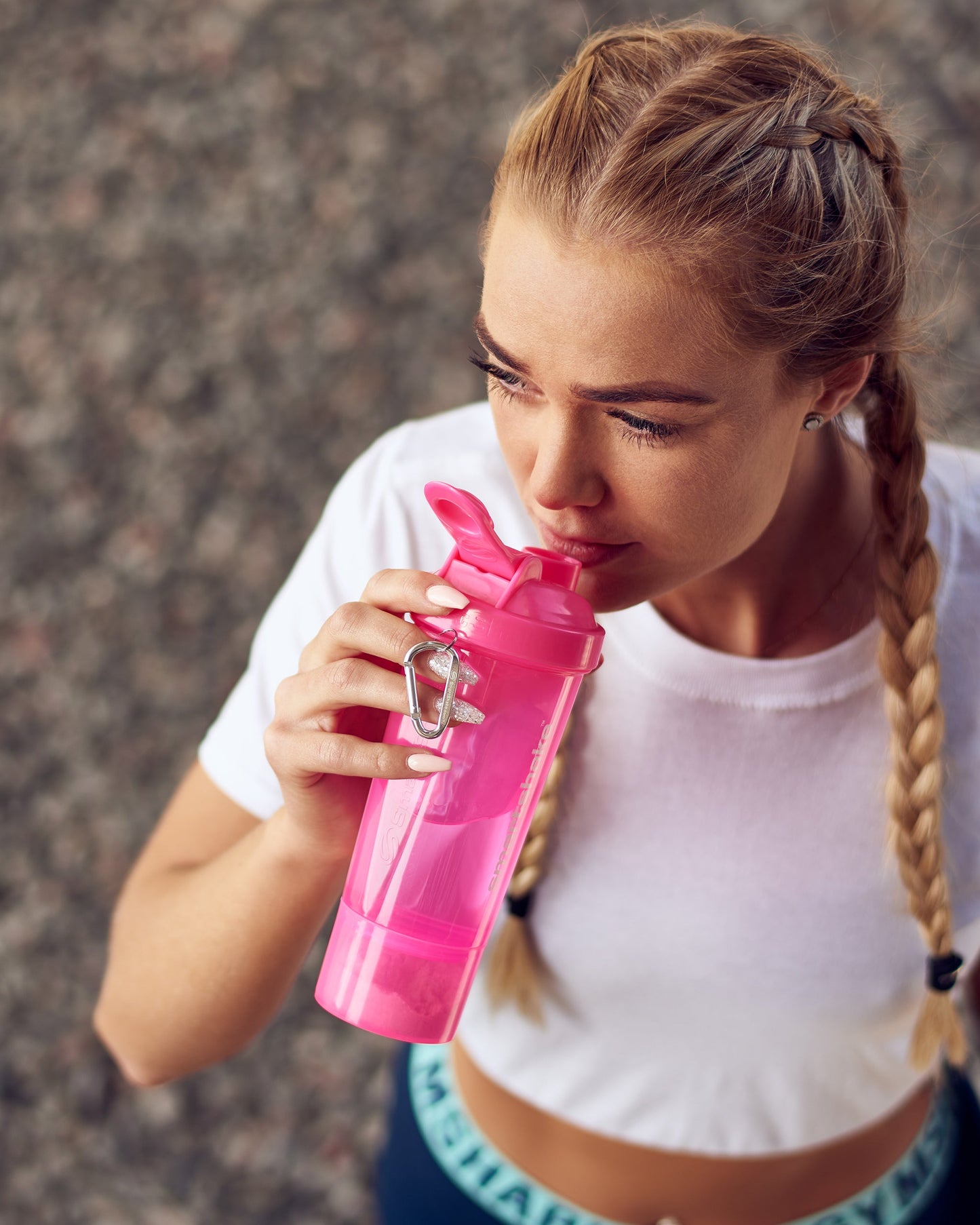 slim-pink-k8 Smartshake_Slim_pink_lifestyle.jpg