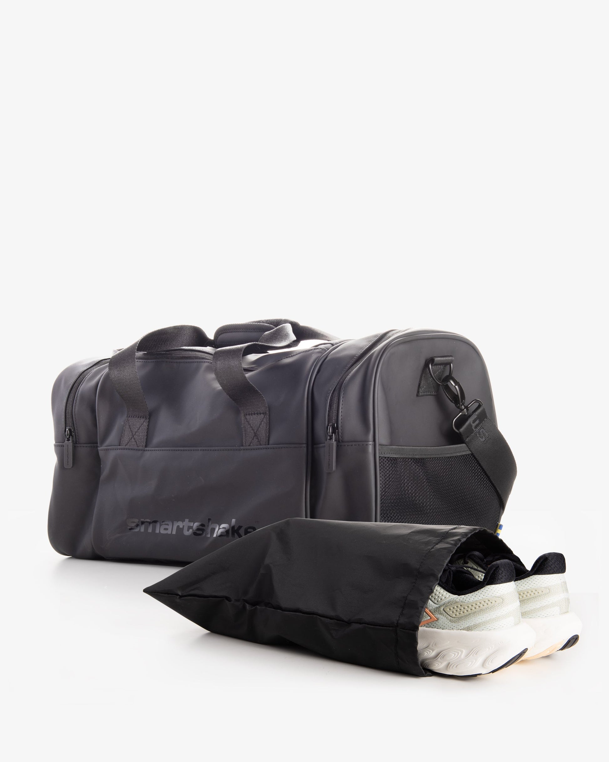 gym-bag-black-r2 Smartshake_gym_bag_Black_unassamled_24a00c8d-f290-45f6-bb42-151f345784ff.jpg